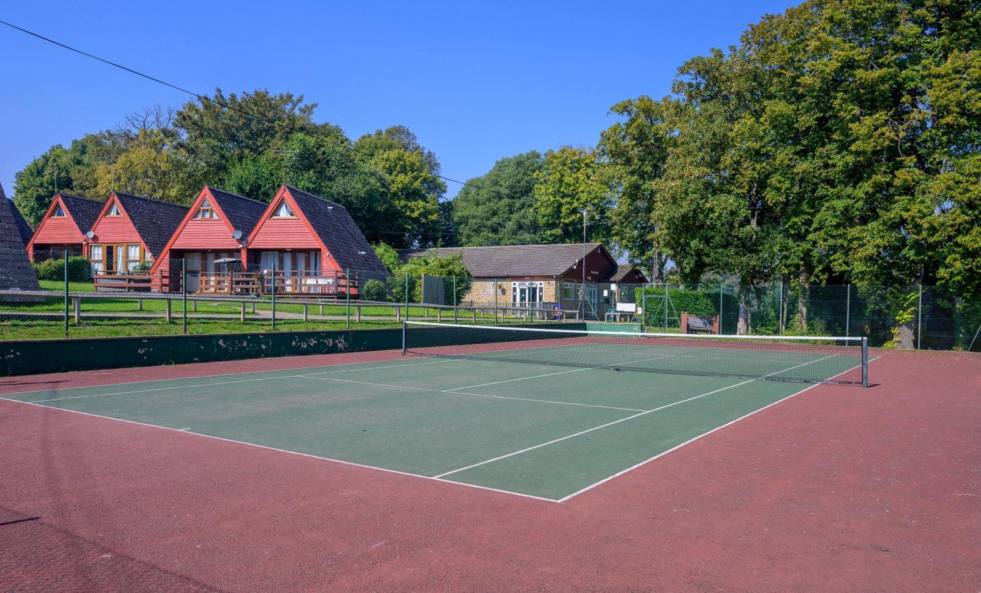 Escape To A Clifftop Chalet With Pool And Tennis Onsite - 1A Kingsdown Holiday Park Exteriér fotografie