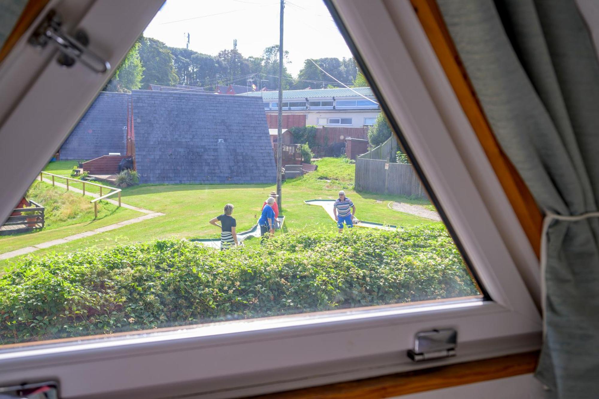 Escape To A Clifftop Chalet With Pool And Tennis Onsite - 1A Kingsdown Holiday Park Exteriér fotografie